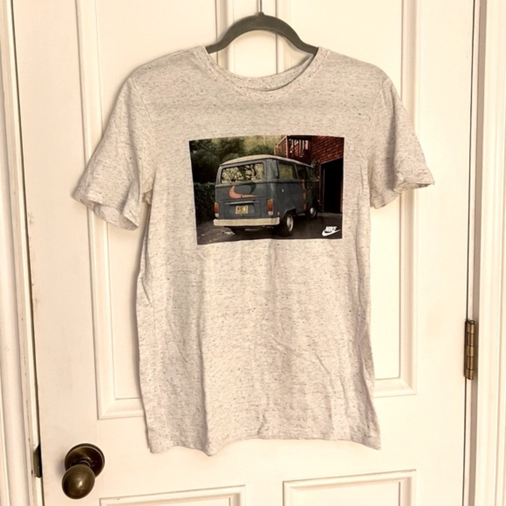 Nike graphic tee 🍵
